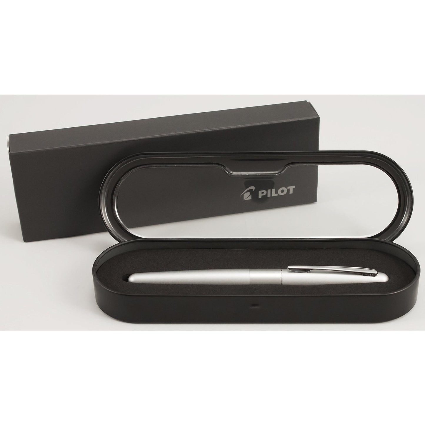 Namiki Metropolitan Fountain Pen, Silver Barrel, Classic Design, Fine Nib, Black Ink (91113)