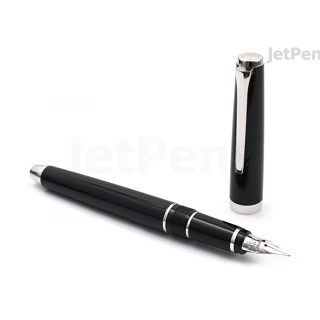 Namiki Falcon Lacquer Fountain Pen - Black, Fine Nib (60570)