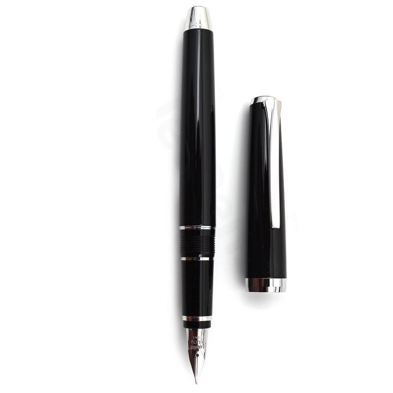 Namiki Falcon Lacquer Fountain Pen - Black, Medium Nib (60670)