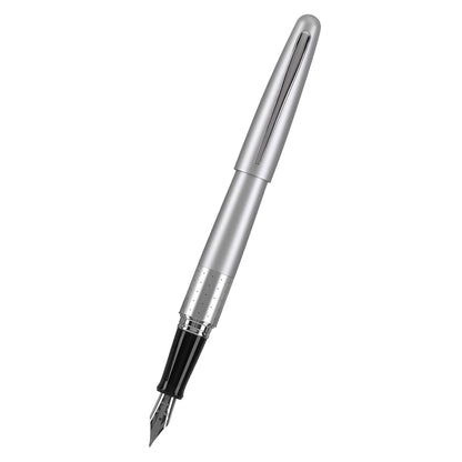 Namiki Metropolitan Fountain Pen, Silver Barrel, Dots Design, Medium Nib, Black Ink (91105)