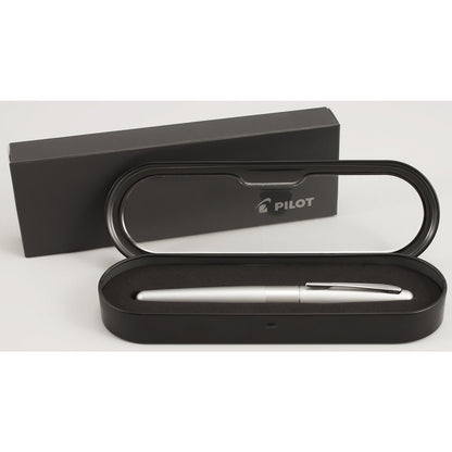 Namiki Metropolitan Fountain Pen, Silver Barrel, Classic Design, Fine Nib, Black Ink (91113)